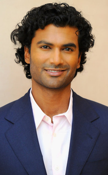 Sendhil Ramamurthy